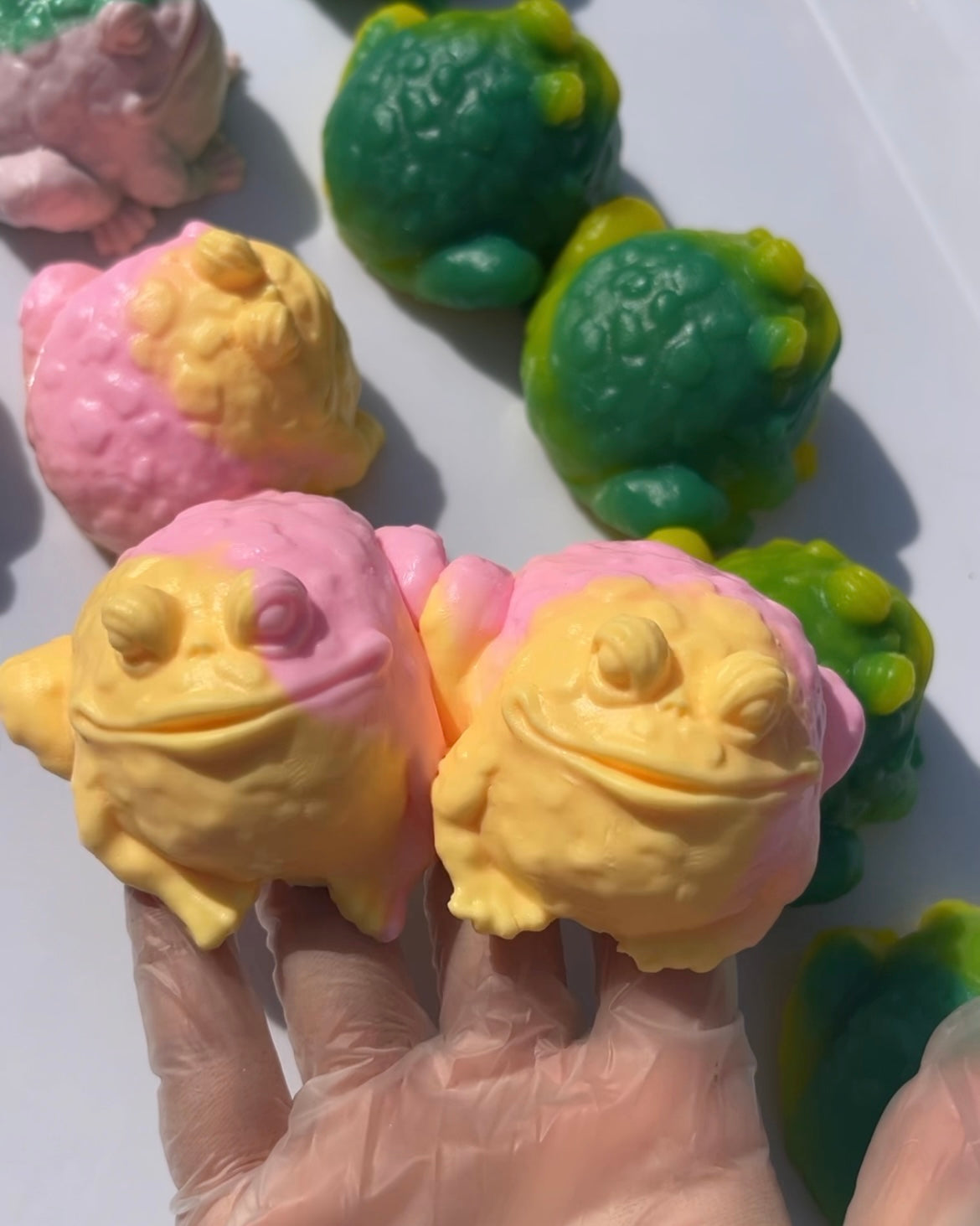 2pcs Toads Squishy Stress Relief Decompression Toy
