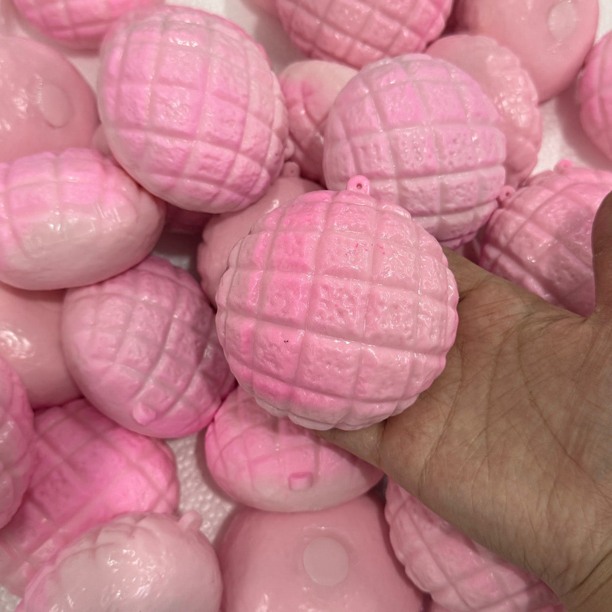 Crunchy Bead & Clay Base Stress Ball Squishy Stress Relief Decompression Toy