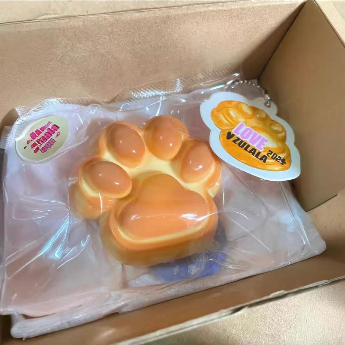Caramel Cat's Paw Taba Squishy Toy - Christmas Series