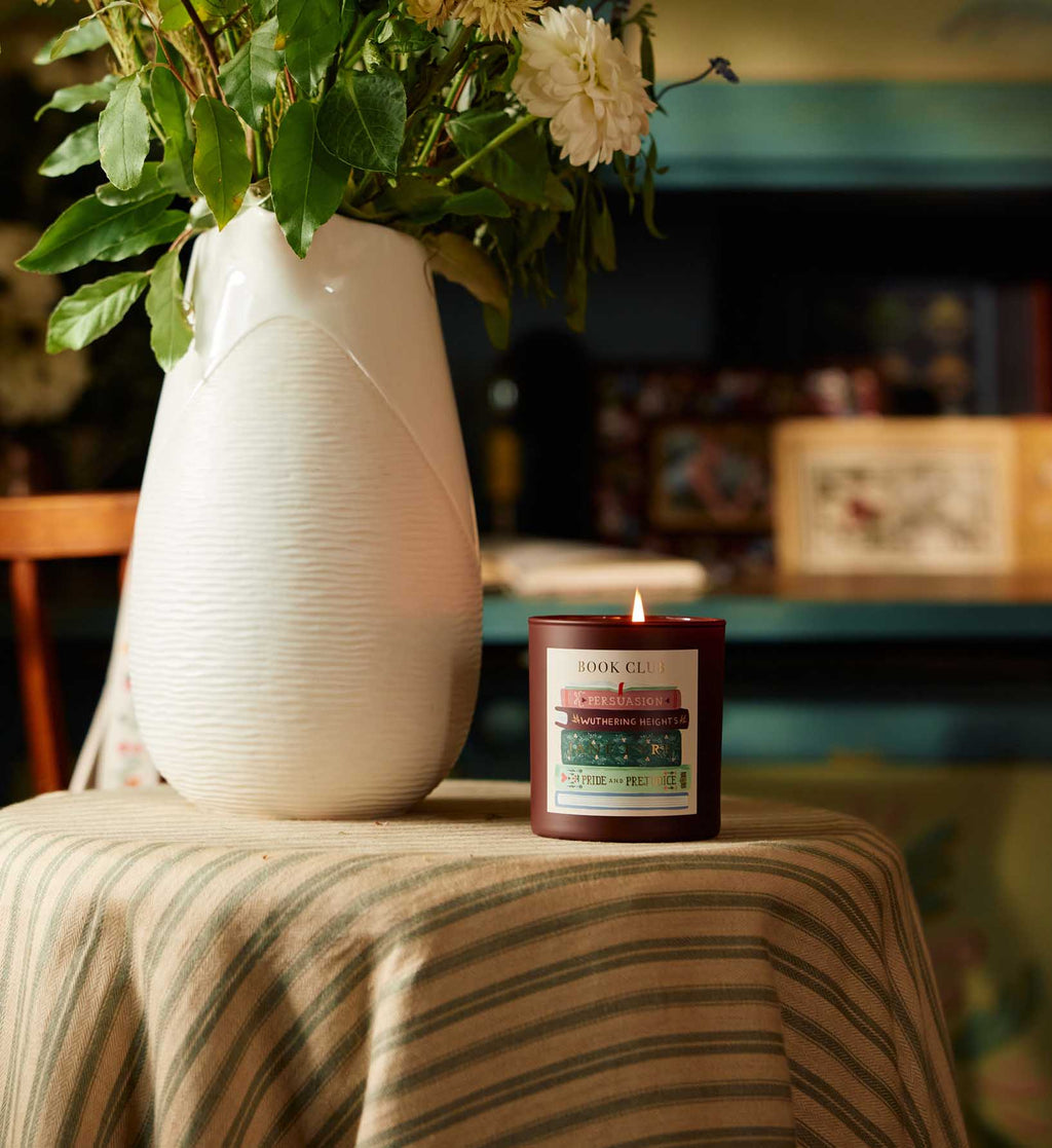 9.5 oz Candle - Book Club