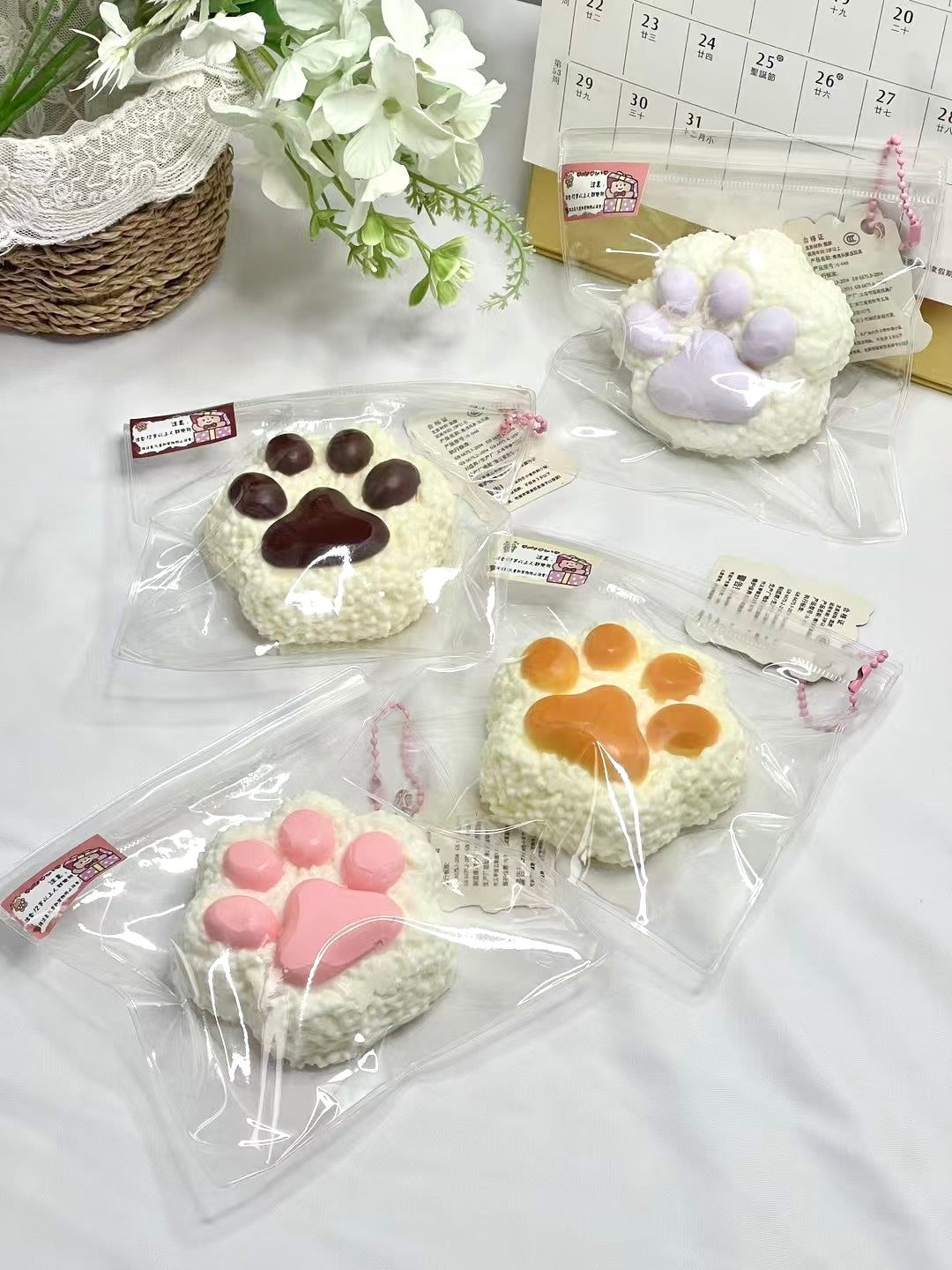 Rice Paw Squishy Stress Relief Decompression Toy