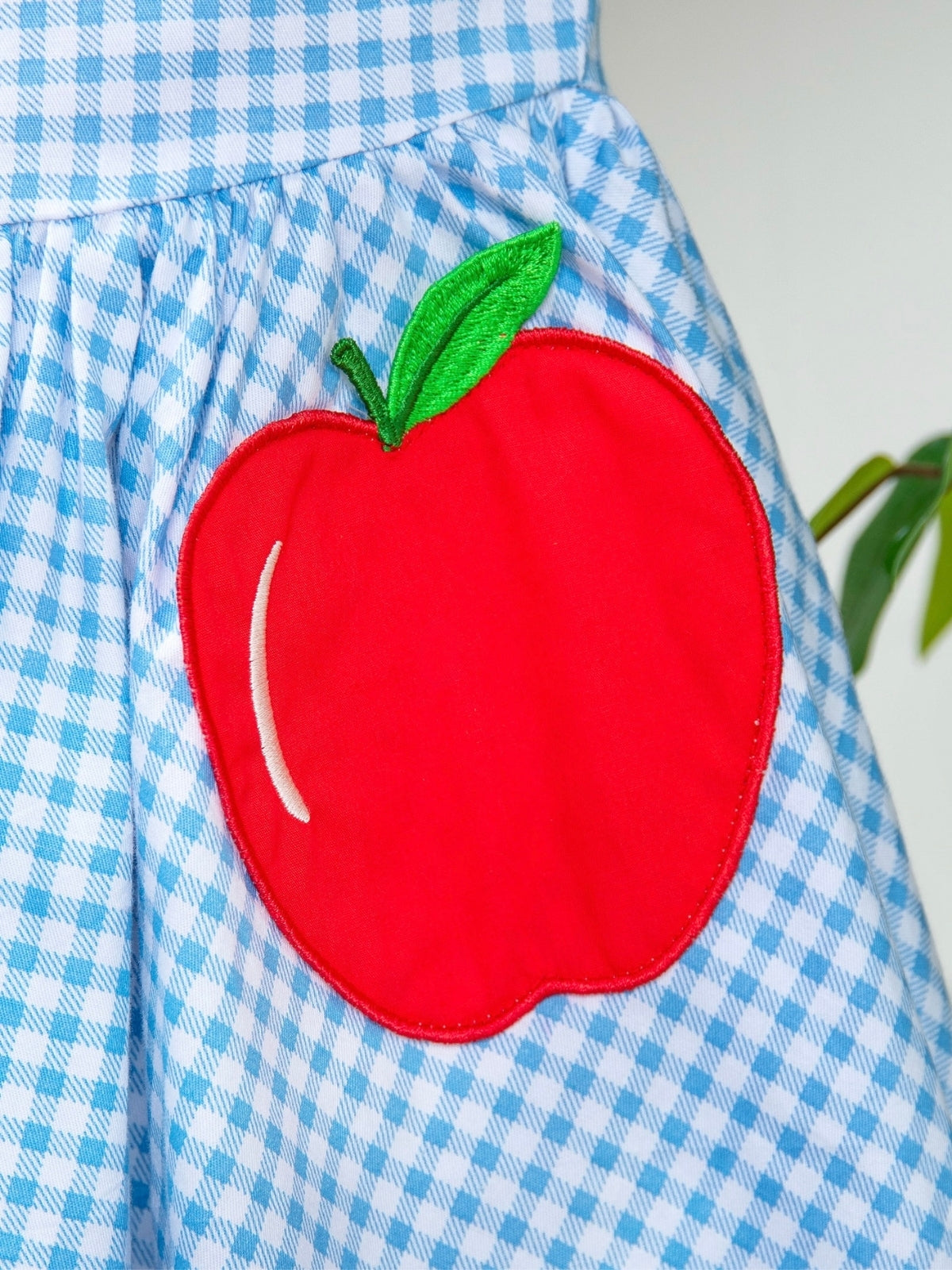 Apple Sweetheart Gingham Puff Sleeve Cotton Dress